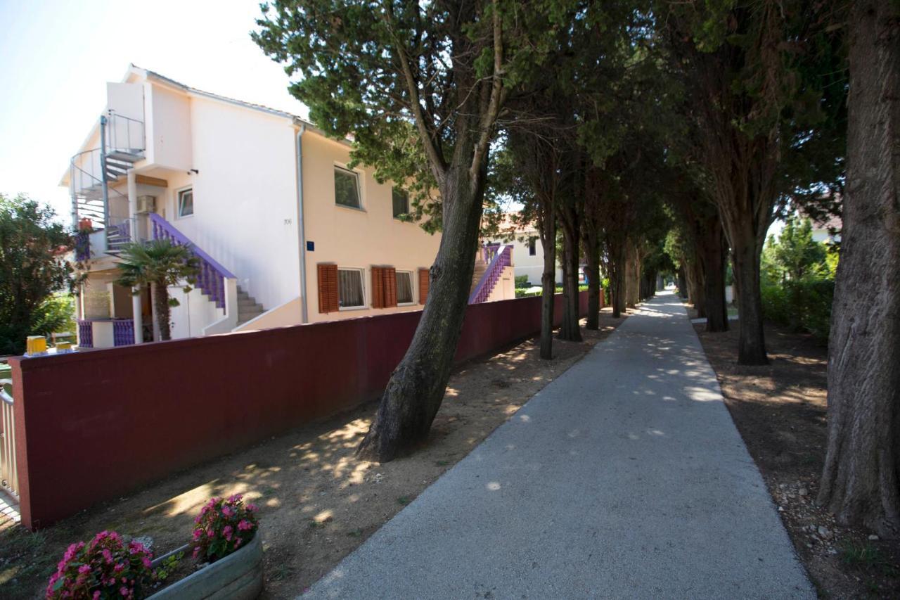 Apartments Lorena Privlaka  Esterno foto